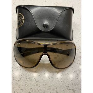 Ray Ban
